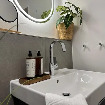 Mel&Bens Modern Oak-Apartments Fuer Bis Zu 12 Personen BRE Exterior foto
