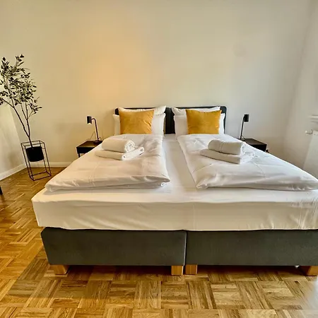 Mel&Bens Modern Oak-Apartments Fuer Bis Zu 12 Personen BRE Exterior foto